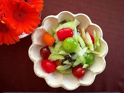 簡単混ぜるだけ！セロリとトマトとわかめのマリネ♡